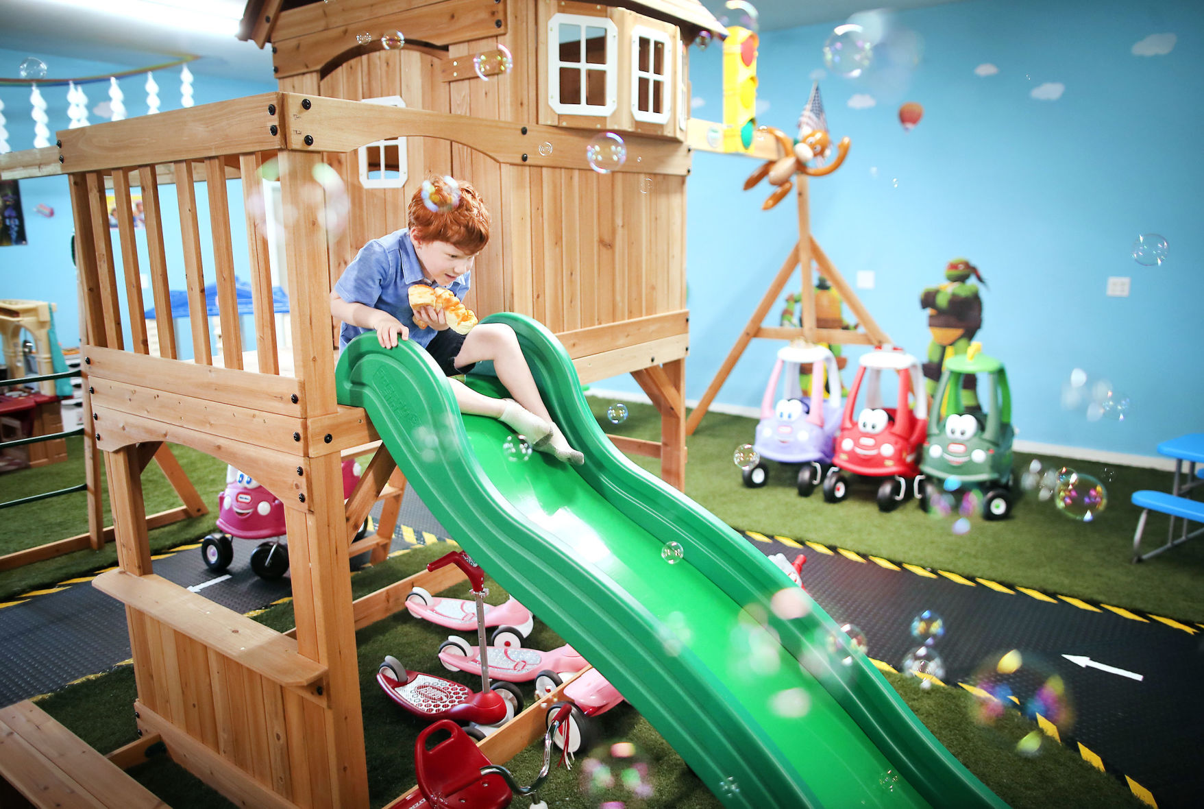JVG_200529_PLAY01